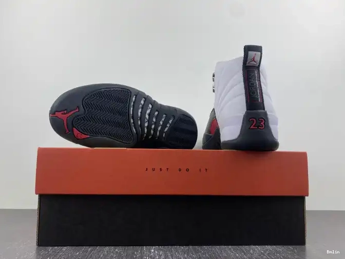 Boostmaster lin 12 Red Jordan CT8013-162 Air Taxi 0520